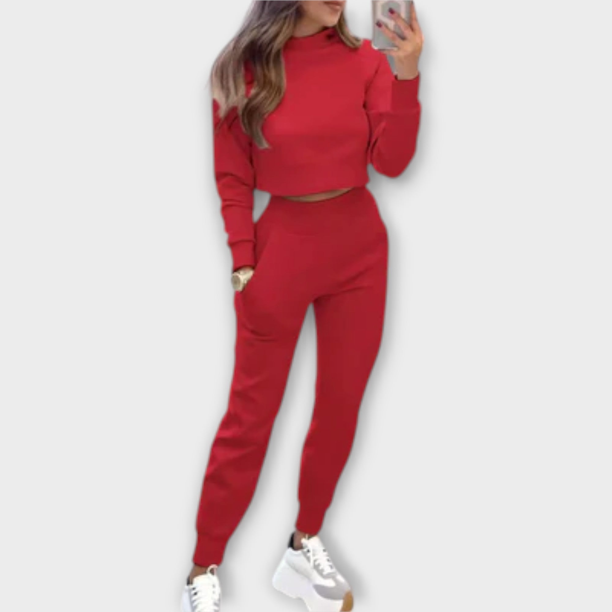 Caroline — Σετ Φόρμας