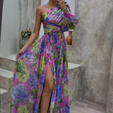 Ailbhe — Elegant and Flowing Dress